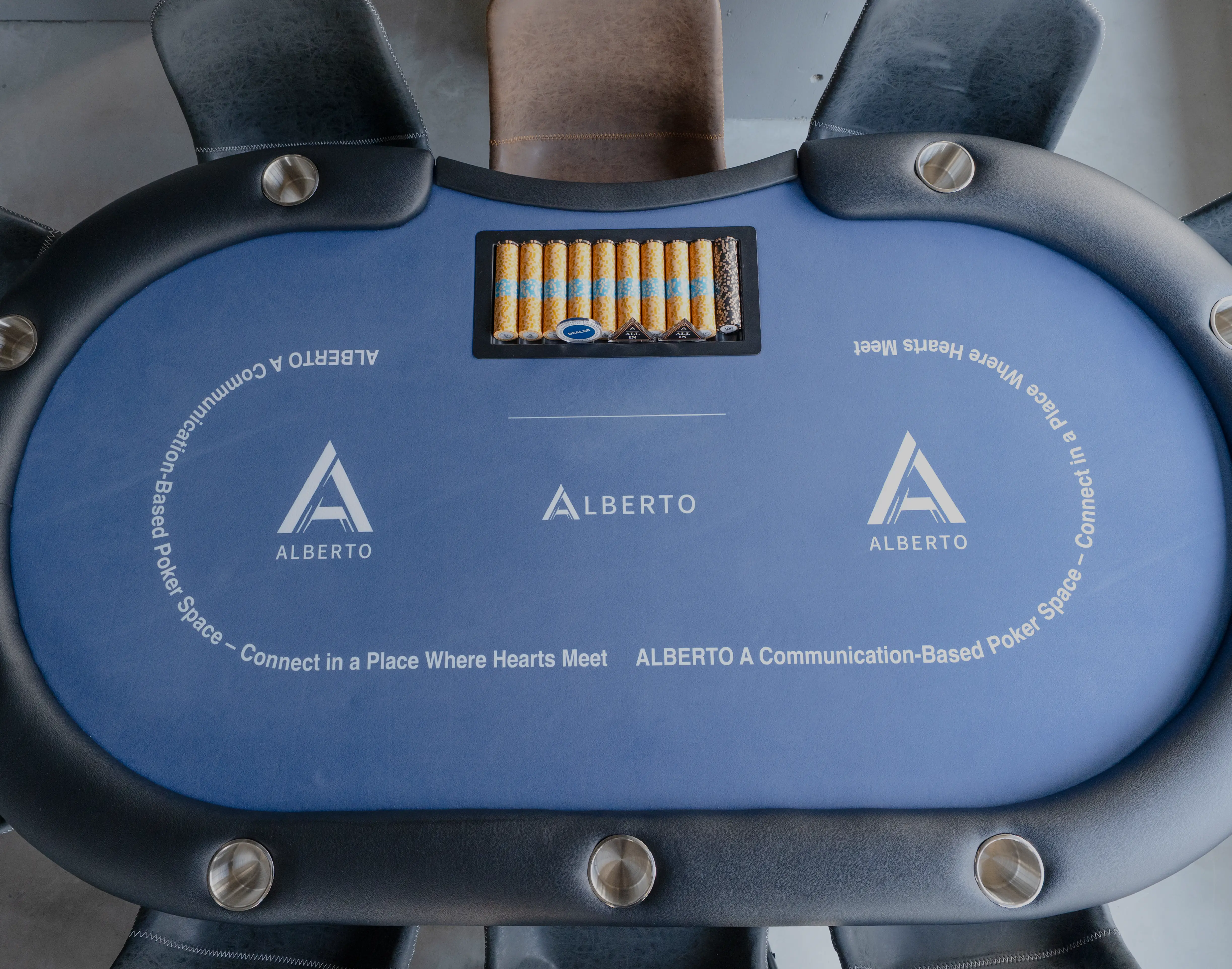 ALBERTOのコンセプト画像